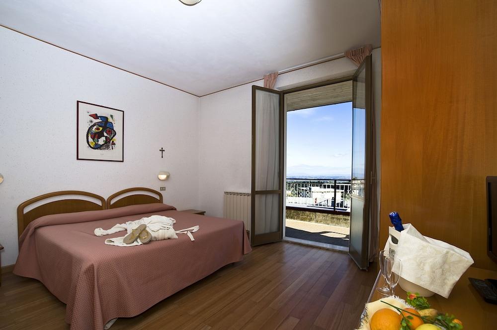 Hotel Villa Ricci & Benessere Chianciano Terme Kültér fotó