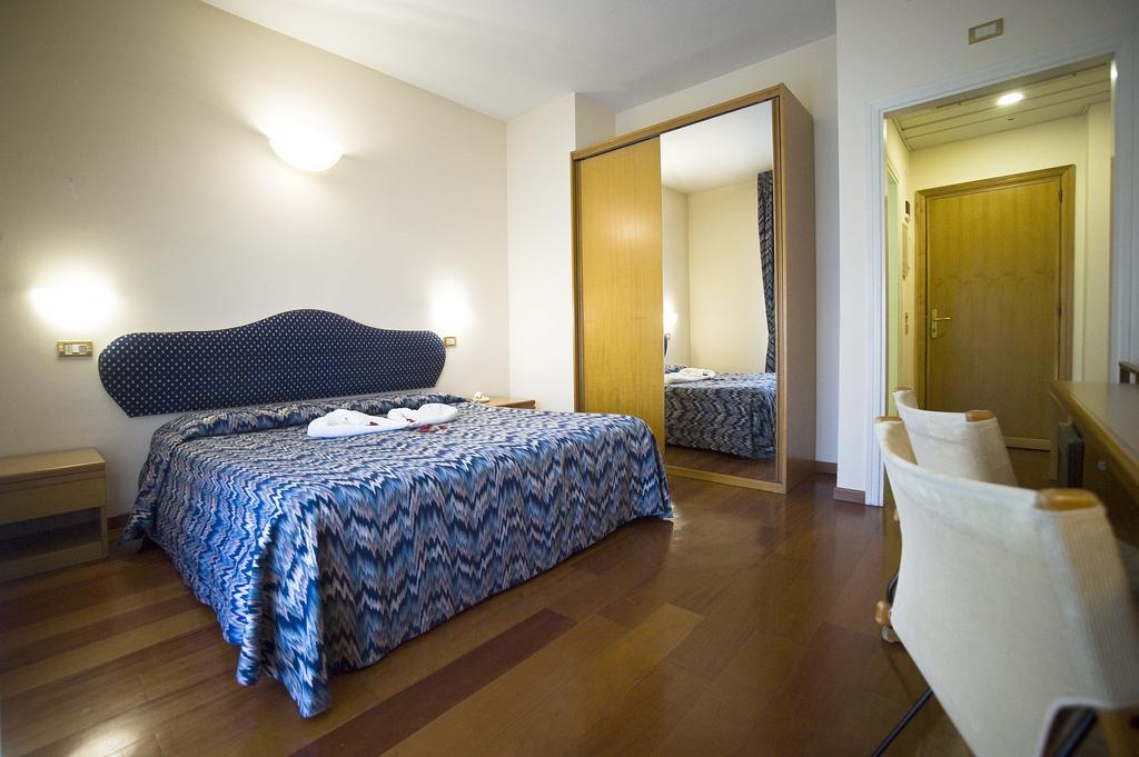 Hotel Villa Ricci & Benessere Chianciano Terme Kültér fotó